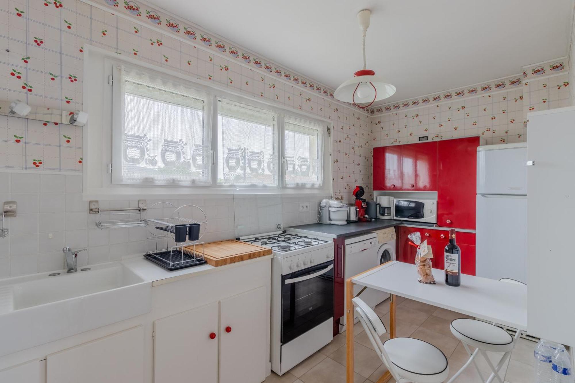 Lumineux, Bien Situe Et Tres Calme + Parking Prive Apartment Le Bugue Exterior photo